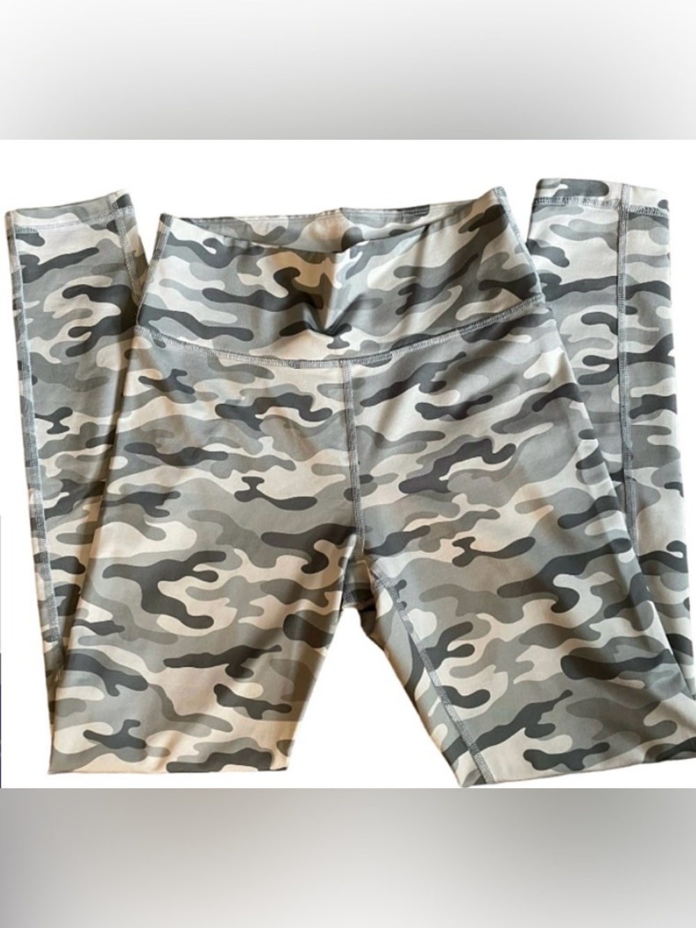 tackma (American eagle) Gray Camo Leggings euc M